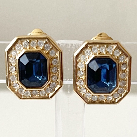 CHRISTIAN DIOR vintage clip earrings blue stone